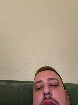 leoleo1703 webkamerás műsora