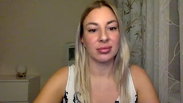 Arvelia Webcam Show