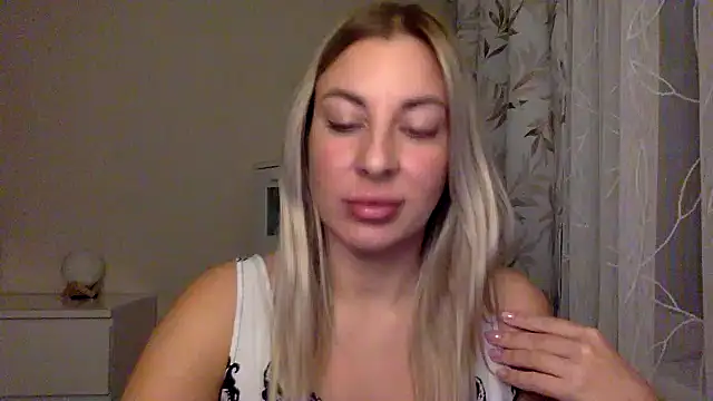 Arvelia Live XXX-Chat