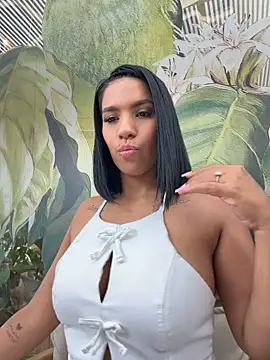 AlaiaStearling_ Live XXX-Chat