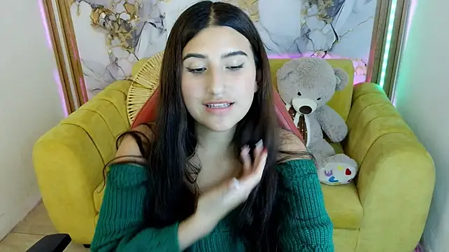 sofia_sweet_m Show in webcam