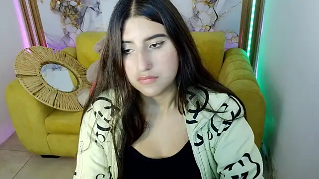 sofia_sweet_m Show in webcam