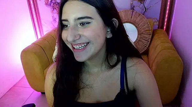 sofia_sweet_m Show in webcam