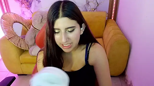 sofia_sweet_m Show in webcam