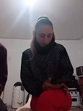 Pajaritapechiblanca's Webcam Show