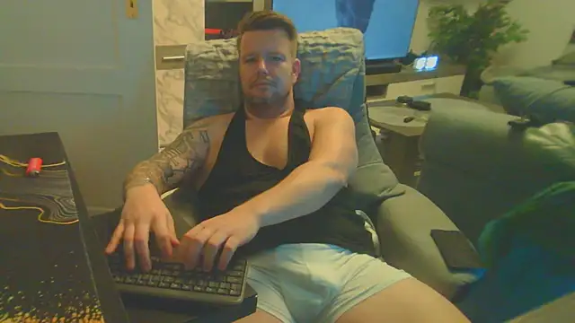 Show modela Gentleman150791 na web-kameri