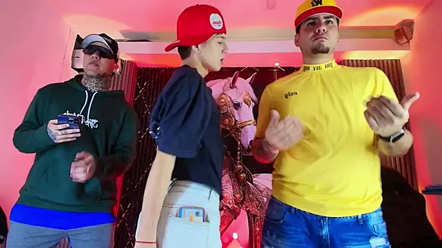 Вебкам-шоу Guys_to_fuck_hot