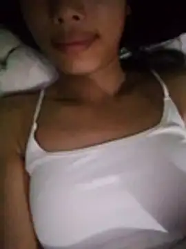 Micalyna élő XXX-chatje
