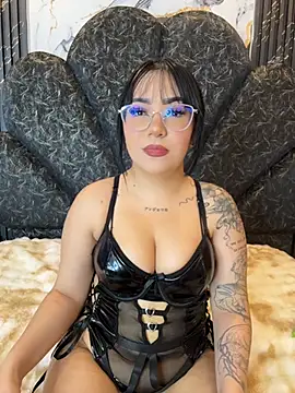 nicole-cooper's Live XXX Chat