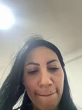 Zara_Mature_pm's Webcam Show