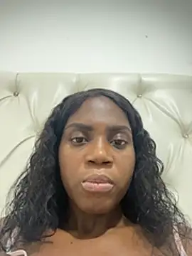 Chat +18 de Sarah_Carter ao vivo