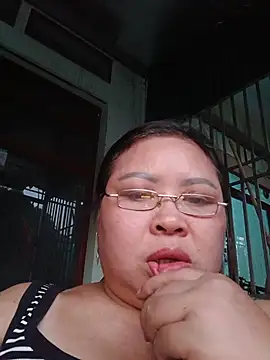 Sella-A's Live Chat Room