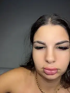 Alma_170900 Chat XXX live