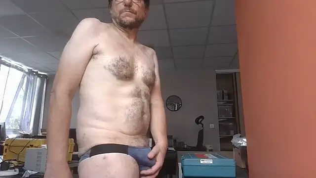 Daddy_256 Pertunjukan Webcam