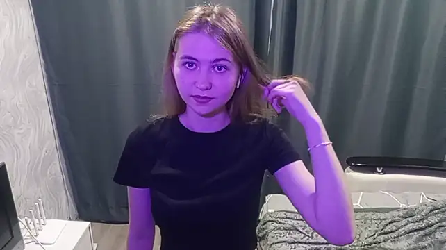 AnnettaHosaka Show in webcam