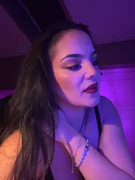 LunnaVey Adlı Modelin Canlı XXX Sohbeti