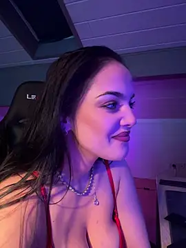 LunnaVey Adlı Modelin Canlı XXX Sohbeti