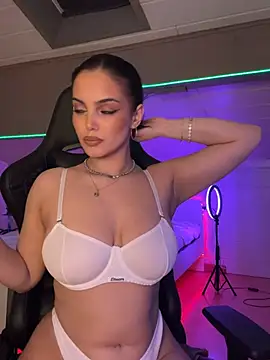 LunnaVey Webcam show