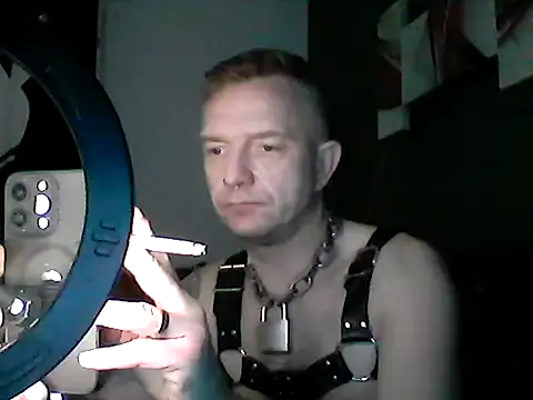 Show modela GabbondKinky na web-kameri