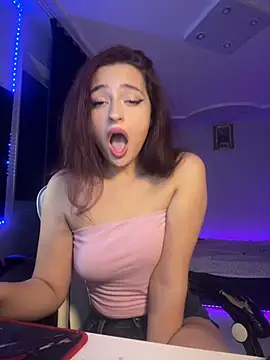 shotsaftermidnight Chat XXX in diretta