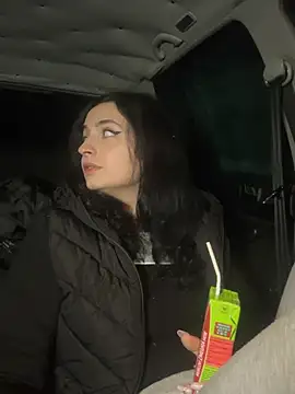 DelyraMko Live XXX-chat
