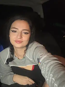 DelyraMko Webcamshow