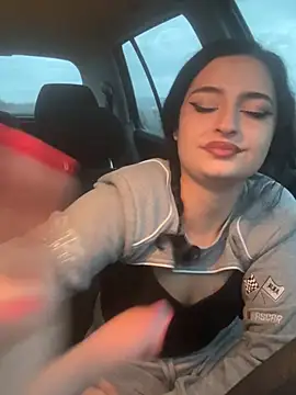 DelyraMko webcam show