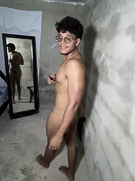 Show modela max__4vc na web-kameri