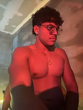 max__4vc ওয়েবক্যাম শো