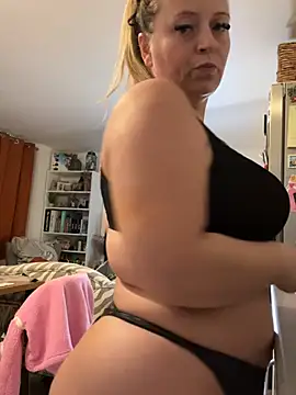 Poppyshaw_ Live XXX-Chat
