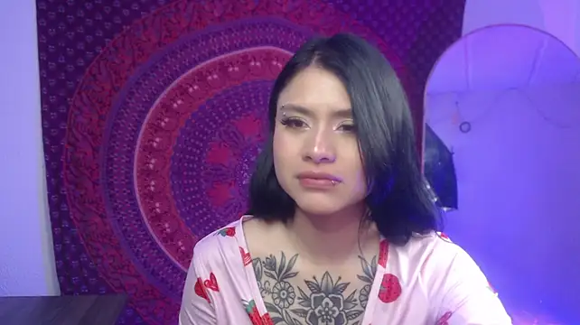 Show de valkyrie_moon na webcam