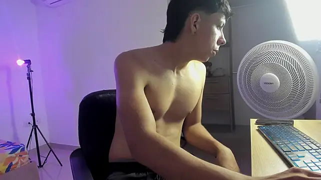 kairox_2412 webcam show