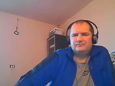 Show modela bambolino1978 na web-kameri