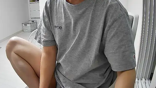 عرض كام HYUN95