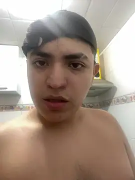 Rodri_69 Show in webcam