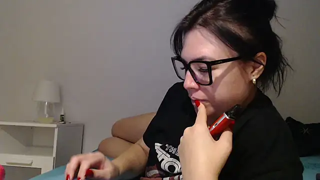 Show modela Alis_Rox na web-kameri