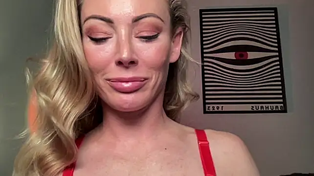 IsabelleDeltore Webcam-Show