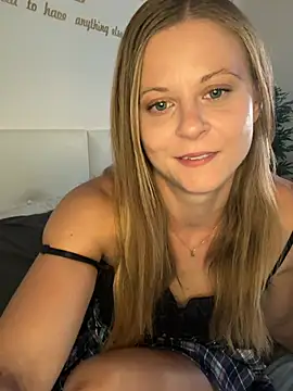 Chatroom XXX en direct de JuicyLucy06