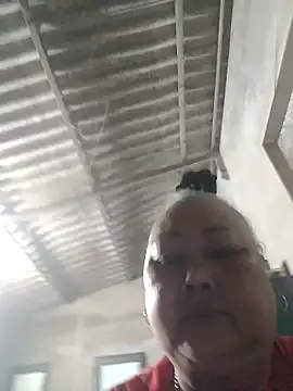 YourMomy- Pertunjukan Webcam