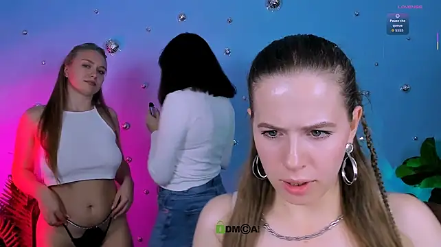 melena_skyn Webbikameraesitys
