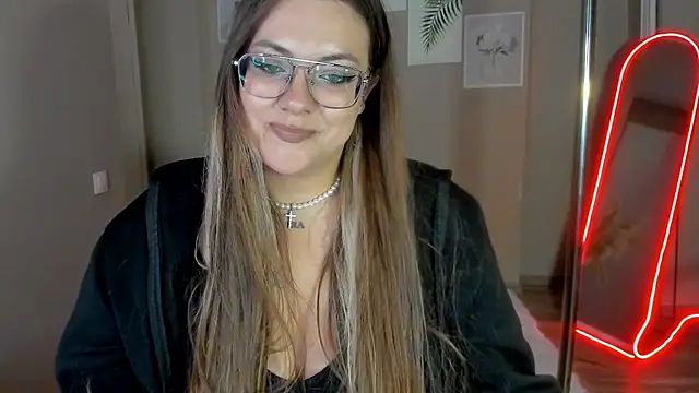 MiraTorson live XXX chat