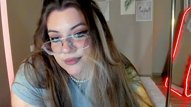 Živý XXX chat MiraTorson