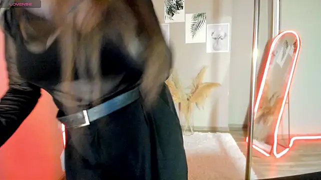MiraTorson – Naživo XXX chat