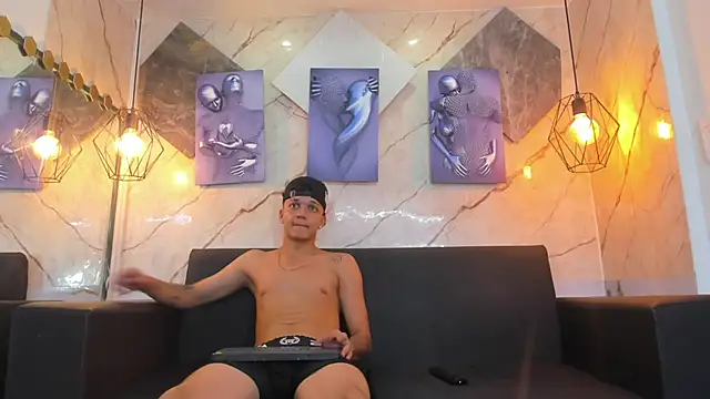Apolo_Blessed – Kamerová šou