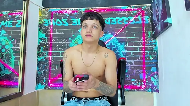 Apolo_Blessed Webcamshow