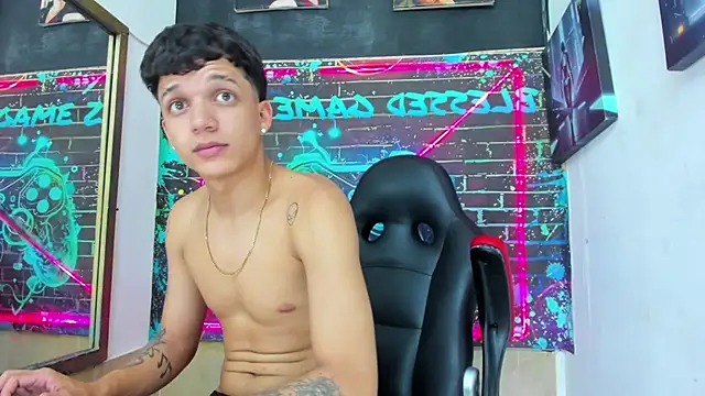 Apolo_Blessed Webcam-Show