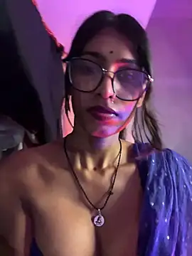 Decent_girl_001: διαδικτυακό σόου στην κάμερα