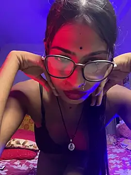 Decent_girl_001's Webcam Show