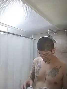 kike18244 webkamerás műsora