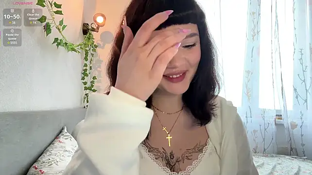 CurlieDoll Adlı Modelin Canlı XXX Sohbeti